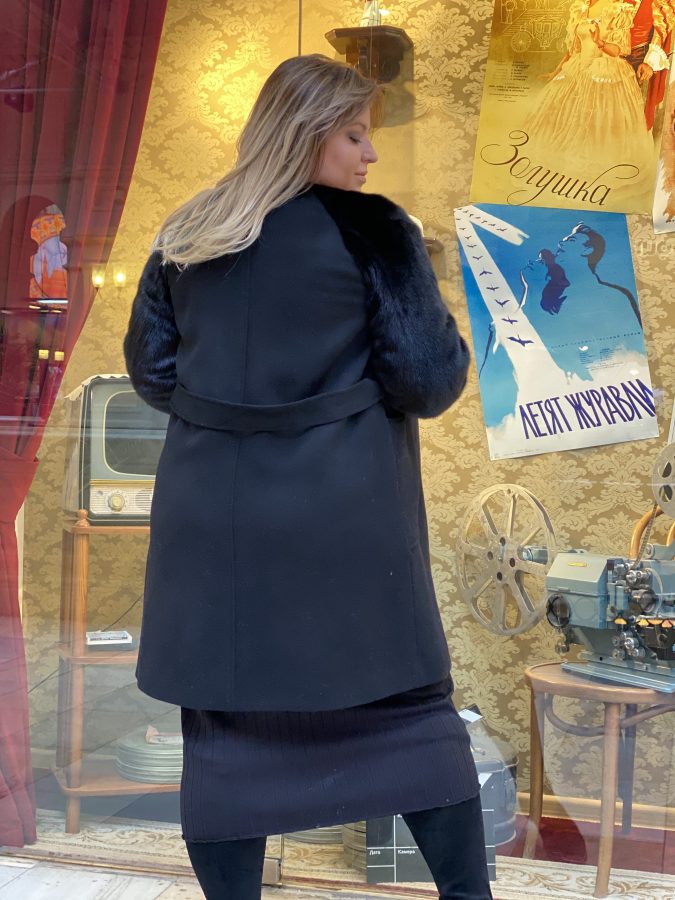 Кашемировое пальто с отделкой мехом норки, цвет уголь